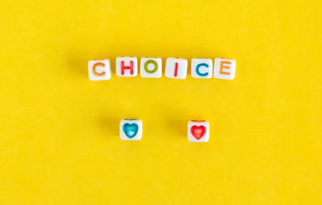 WordPress ou CMS médical dédié : quel choix pour un site de médecin ?